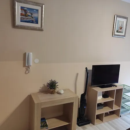 Oli Apartment *
